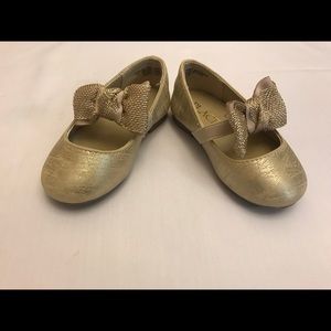 Children's place gold dress shoes